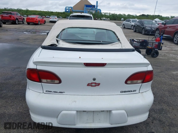 1998 Chevrolet Cavalier Z24 with VIN 4G1JF32T5WB900084, listed as a IAAI auction lot 40502402 with 0 mi miles. Bid and sale history available at carsss.com. Image 15.