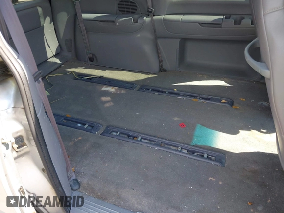 2000 Dodge Caravan with VIN 2B4GP253XYR650106, listed as a IAAI auction lot 41491279 with 203,841 mi miles and . Bid and sale history available at DreamBid. Image 8.