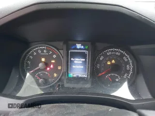 2021 Toyota Tacoma SR z VIN 5TFCZ5AN3MX269374, wystawiony jako IAAI lot #41068356 z przebiegiem 54 358 mil mil oraz . Historia ofert i sprzedaży dostępna na DreamBid. Obrazek 7.