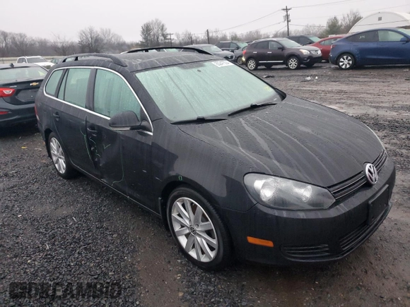 2014 Volkswagen Jetta SportWagen TDI w/Sunroof with VIN 3VWML7AJ0EM624228, listed as a Copart auction lot 85247504 with 62,692 mi miles and Clean Title. Bid and sale history available at carsss.com. Image 4.