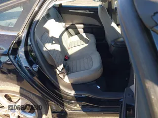 2016 Ford Fusion S with VIN 3FA6P0G70GR375847, listed as a IAAI auction lot 41818306 with 74,565 mi miles. Bid and sale history available at carsss.com. Image 8.