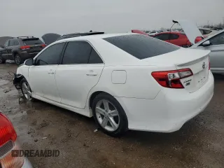 2014 Toyota Camry L with VIN 4T1BF1FK2EU732700, listed as a Copart auction lot 51231885 with 184,248 mi miles and Salvage Title. Bid and sale history available at DreamBid. Image 2.