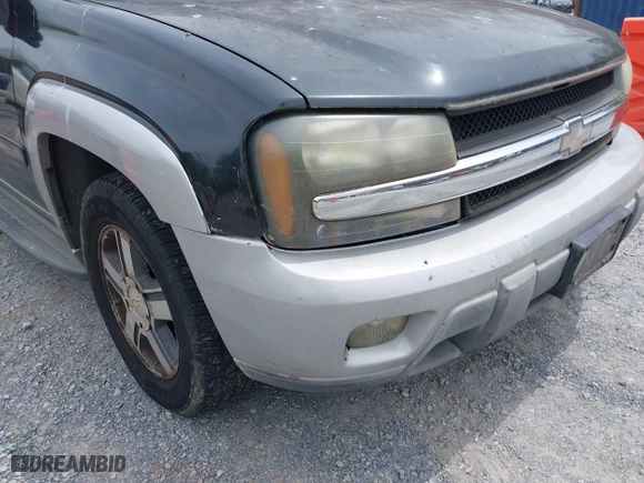 2005 Chevrolet TrailBlazer LT with VIN 1GNDT13S152284138, listed as a IAAI auction lot 42091842 with 183,263 mi miles. Bid and sale history available at carsss.com. Image 6.