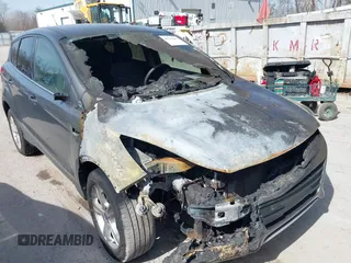 2014 Ford Escape SE with VIN 1FMCU0GX1EUB77611, listed as a IAAI auction lot 41781492 with Not Provided miles. Bid and sale history available at carsss.com. Image 6.