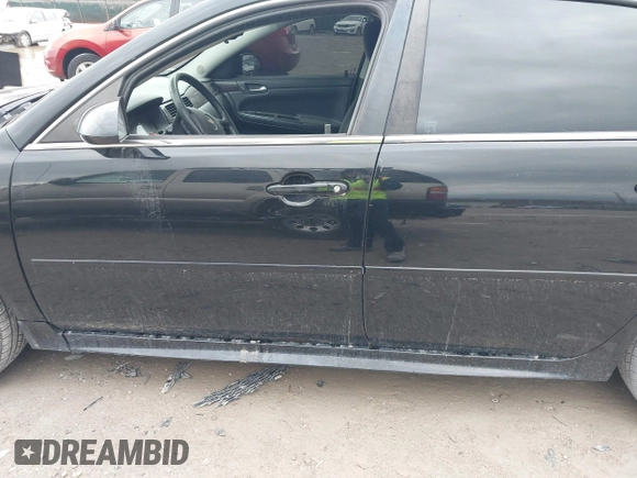 2014 Chevrolet Impala LS with VIN 2G1WA5E39E1136977, listed as a IAAI auction lot 41843947 with 122,709 mi miles and . Bid and sale history available at DreamBid. Image 15.