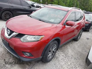 2015 Nissan Rogue SL with VIN 5N1AT2MTXFC802831, listed as a IAAI auction lot 42003674 with 207,738 mi miles. Bid and sale history available at carsss.com. Image 2.