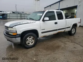 2002 Chevrolet Silverado 1500 LS with VIN 2GCEK19T421262436, listed as a Copart auction lot 48893745 with 236,372 mi miles and Salvage Title. Bid and sale history available at carsss.com. Image 1.