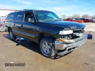 2002 Chevrolet Suburban Z71 with VIN 3GNFK16Z32G202949, listed as a IAAI auction lot 41637140 with 277,161 mi miles. Bid and sale history available at carsss.com. Image 1.