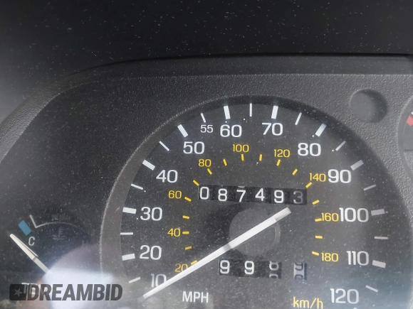 1996 Ford Thunderbird LX z VIN 1FALP6240TH131517, wystawiony jako IAAI lot #41811552 z przebiegiem 87 493 mil mil oraz . Historia ofert i sprzedaży dostępna na DreamBid. Obrazek 15.