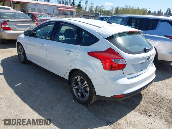 2014 Ford Focus SE with VIN 1FADP3K22EL454565, listed as a IAAI auction lot 42054653 with 19,118 mi miles. Bid and sale history available at carsss.com. Image 3.
