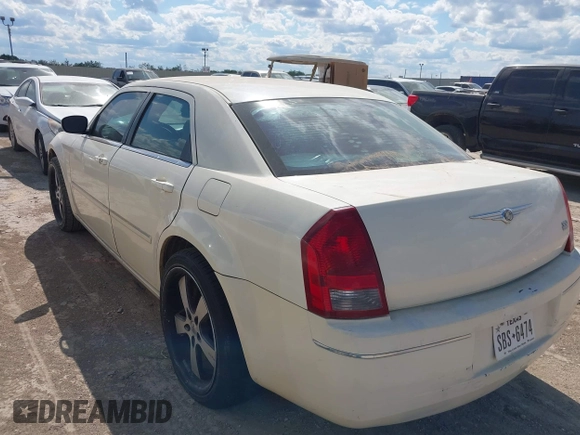 2007 Chrysler 300 Touring with VIN 2C3KA53GX7H743920, listed as a IAAI auction lot 42242462 with Not Provided miles and . Bid and sale history available at DreamBid. Image 3.