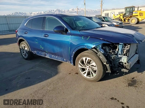 2022 Buick Envision Essence with VIN LRBFZPR47ND067434, listed as a Copart auction lot 82749104 with 13,935 mi miles and Salvage Title. Bid and sale history available at carsss.com. Image 11.