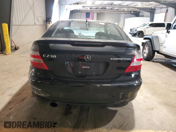 2005 Mercedes-Benz C 230 Kompressor with VIN WDBRN40J55A648975, listed as a Copart auction lot 62463675 with 252,393 mi miles and Salvage title. Bid and sale history available at DreamBid. Image 6.