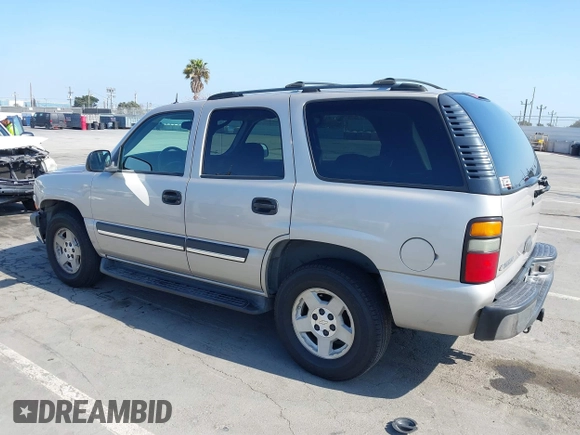 2004 Chevrolet Tahoe LS with VIN 1GNEC13T44R208111, listed as a IAAI auction lot 42189452 with 207,736 mi miles and . Bid and sale history available at DreamBid. Image 3.