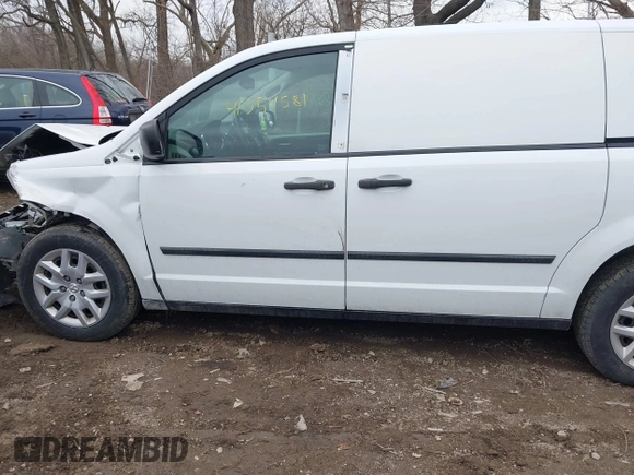 2014 Ram Cargo Van Tradesman with VIN 2C4JRGAG3ER379961, listed as a IAAI auction lot 41554581 with 186,198 mi miles. Bid and sale history available at carsss.com. Image 15.