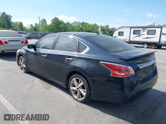 2015 Nissan Altima 2.5 S with VIN 1N4AL3AP4FC276056, listed as a IAAI auction lot 42070872 with 283,477 mi miles. Bid and sale history available at carsss.com. Image 3.