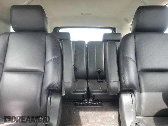 2013 Cadillac Escalade ESV Premium z VIN 1GYS4JEF9DR119791, wystawiony jako Copart lot #72402954 z przebiegiem 146 035 mil mil oraz Czysty tytuł • Clean title. Historia ofert i sprzedaży dostępna na DreamBid. Obrazek 10.