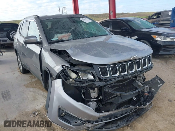 2018 Jeep Compass Latitude with VIN 3C4NJCBB0JT227017, listed as a IAAI auction lot 41560576 with 63,543 mi miles. Bid and sale history available at carsss.com. Image 1.