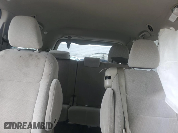 2016 Toyota Sienna LE AAS z VIN 5TDKK3DC6GS751426, wystawiony jako Copart lot #58335685 z przebiegiem 57 665 mil mil oraz Szkoda całkowita • Salvage title. Historia ofert i sprzedaży dostępna na DreamBid. Obrazek 10.