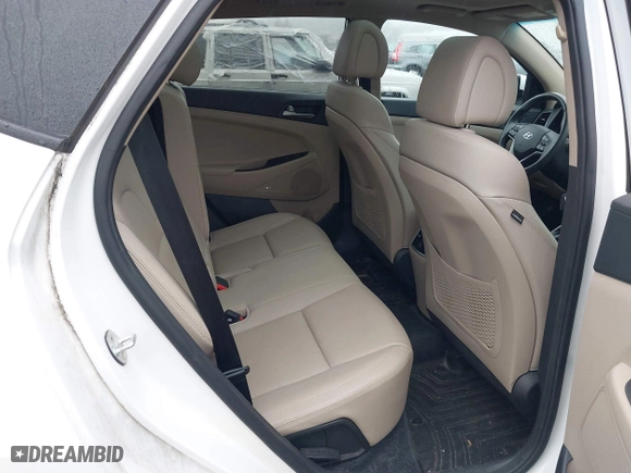 2018 Hyundai Tucson Value with VIN KM8J3CA2XJU646262, listed as a IAAI auction lot 41955929 with 1 mi miles. Bid and sale history available at carsss.com. Image 8.