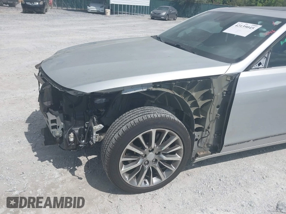 2018 Cadillac CT6 Luxury AWD z VIN 1G6KD5RS7JU101256, wystawiony jako IAAI lot #42139045 z przebiegiem 78 820 mil mil oraz . Historia ofert i sprzedaży dostępna na DreamBid. Obrazek 6.