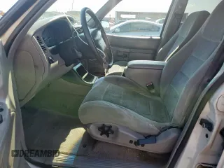 1999 Ford Explorer XLT z VIN 1FMZU32E6XZB27911, wystawiony jako Copart lot #58492495 z przebiegiem 337 889 mil mil oraz Szkody całkowita. Historia ofert i sprzedaży dostępna na DreamBid. Obrazek 7.