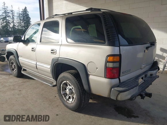 2005 GMC Yukon SLT with VIN 1GKEK13Z95R105420, listed as a IAAI auction lot 41680727 with 230,705 mi miles. Bid and sale history available at carsss.com. Image 3.