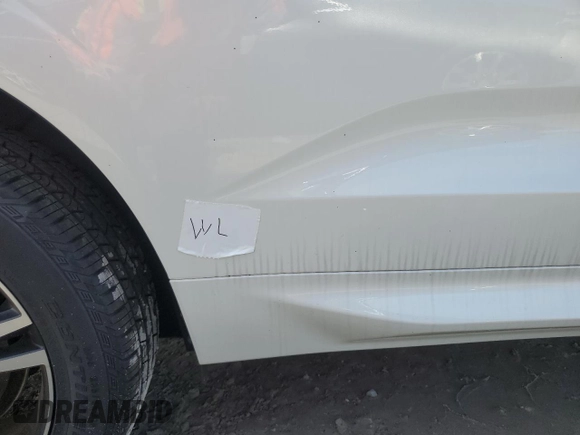 2018 Volvo XC60 R-Design with VIN YV4A22RM7J1011778, listed as a Copart auction lot 61620215 with 23,910 mi miles and Non repairable. Bid and sale history available at DreamBid. Image 13.