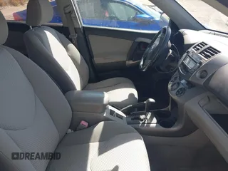 2007 Toyota RAV4 Limited with VIN JTMZD31V275047504, listed as a IAAI auction lot 42002575 with 157,906 mi miles. Bid and sale history available at carsss.com. Image 5.