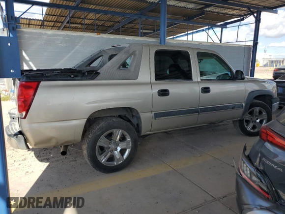 2004 Chevrolet Avalanche Z66 with VIN 3GNEC12T94G129986, listed as a Copart auction lot 71597374 with 225,978 mi miles and Salvage Title. Bid and sale history available at carsss.com. Image 3.