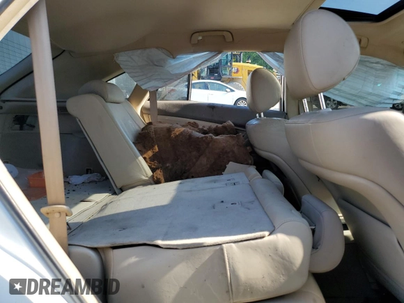 2004 Lexus RX 330 with VIN JTJHA31UX40013165, listed as a Copart auction lot 61040094 with 184,872 mi miles and Salvage Title. Bid and sale history available at carsss.com. Image 11.