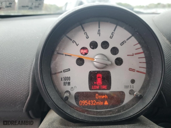 2014 MINI Cooper Paceman with VIN WMWSS1C58EWN46661, listed as a Copart auction lot 72688514 with 95432 miles and Salvage Title. Bid and sale history available at carsss.com. Image 9.