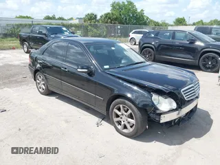 2007 Mercedes-Benz C 280 Luxury with VIN WDBRF92HX7F930801, listed as a IAAI auction lot 41957015 with 117,960 mi miles and . Bid and sale history available at DreamBid. Image 1.