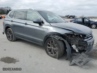 2022 Volkswagen Tiguan SE with VIN 3VV3B7AX1NM145288, listed as a Copart auction lot 49283115 with 108,883 mi miles and Salvage Title. Bid and sale history available at carsss.com. Image 4.