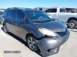 2014 Toyota Sienna LE AAS with VIN 5TDKK3DC8ES457023, listed as a IAAI auction lot 42067713 with 335,130 mi miles. Bid and sale history available at carsss.com. Image 6.
