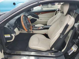 2009 Mercedes-Benz SL 550 с VIN WDBSK71F39F152619, выставлен на аукционе Copart как лот 43771145 с пробегом 106 402 миль миль и Списание • Salvage title. История ставок и продаж доступна на DreamBid. Изображение 7.