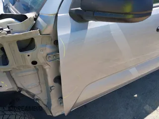 2017 Toyota Tacoma SR z VIN 5TFSX5EN0HX048395, wystawiony jako IAAI lot #42135991 z przebiegiem 241 282 mil mil oraz . Historia ofert i sprzedaży dostępna na DreamBid. Obrazek 21.