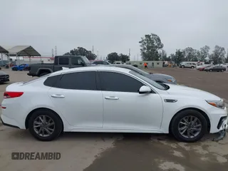 2020 Kia Optima LX z VIN 5XXGT4L3XLG422203, wystawiony jako IAAI lot #42290010 z przebiegiem 38 284 mil mil oraz . Historia ofert i sprzedaży dostępna na DreamBid. Obrazek 13.