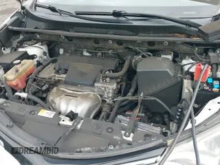 2017 Toyota RAV4 XLE z VIN JTMWFREV2HJ148223, wystawiony jako IAAI lot #42871454 z przebiegiem 105 599 mil mil oraz . Historia ofert i sprzedaży dostępna na DreamBid. Obrazek 19.