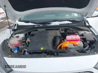 2020 Hyundai Ioniq SEL z VIN KMHC85LC4LU239732, wystawiony jako IAAI lot #41002757 z przebiegiem 76 379 mil mil oraz . Historia ofert i sprzedaży dostępna na DreamBid. Obrazek 10.