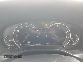2019 BMW X4 xDrive30i z VIN 5UXUJ3C58KLG55436, wystawiony jako Copart lot #47272485 z przebiegiem 123 473 mil mil oraz Szkoda całkowita • Salvage title. Historia ofert i sprzedaży dostępna na DreamBid. Obrazek 9.