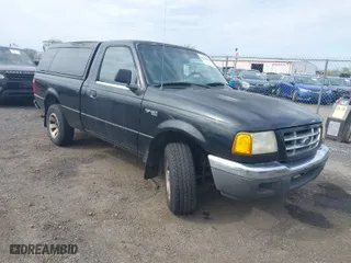 2001 Ford Ranger XL with VIN 1FTYR10DX1TA79131, listed as a IAAI auction lot 42016010 with 239,697 mi miles. Bid and sale history available at carsss.com. Image 1.
