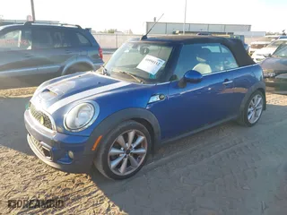 2015 MINI Cooper Convertible S with VIN WMWZP3C55FT708972, listed as a IAAI auction lot 40950112 with 116,469 mi miles. Bid and sale history available at carsss.com. Image 22.