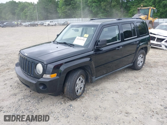 2008 Jeep Patriot Sport with VIN 1J8FT28W48D772388, listed as a IAAI auction lot 42141998 with 190,229 mi miles and . Bid and sale history available at DreamBid. Image 17.