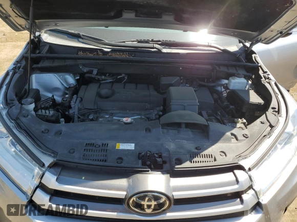2019 Toyota Highlander LE with VIN 5TDZARFH1KS053120, listed as a Copart auction lot 62933335 with 69,026 mi miles and Clean title. Bid and sale history available at DreamBid. Image 11.