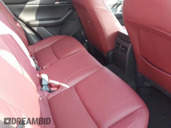 2025 Mazda CX-30 S Preferred with VIN 3MVDMBCM2SM804234, listed as a IAAI auction lot 42391251 with 413 mi miles and . Bid and sale history available at DreamBid. Image 8.