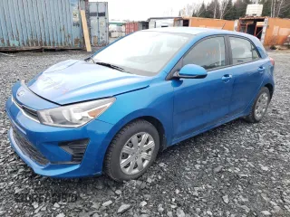 2021 Kia Rio S with VIN 3KPA25AD4ME395973, listed as a Copart auction lot 81557714 with 55,336 mi miles and Salvage Title. Bid and sale history available at DreamBid. Image 1.