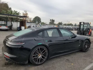 2022 Porsche Panamera z VIN WP0AJ2A79NL102055, wystawiony jako Copart lot #82739553 z przebiegiem 12 943 mil mil oraz . Historia ofert i sprzedaży dostępna na DreamBid. Obrazek 3.