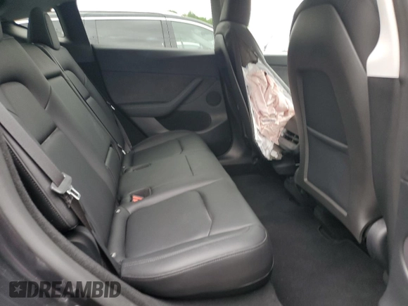2024 Tesla Model Y с VIN 7SAYGDED2RF040079, выставлен на аукционе Copart как лот 61415675 с пробегом 2 549 миль миль и На запчасти • Non repairable. История ставок и продаж доступна на DreamBid. Изображение 10.
