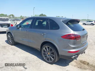 2018 Porsche Cayenne S z VIN WP1AB2A21JLA60264, wystawiony jako IAAI lot #42028716 z przebiegiem 66 479 mil mil oraz . Historia ofert i sprzedaży dostępna na DreamBid. Obrazek 3.